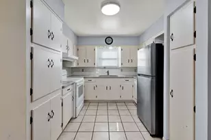 2203 Granada Dr, Irving, TX 75060 - Photo 9
