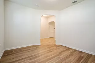 916 Hawks Wy, Argyle, TX 76226 - Photo 7