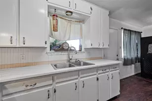 406 S Narcissus, Kosse, TX 76653 - Photo 5