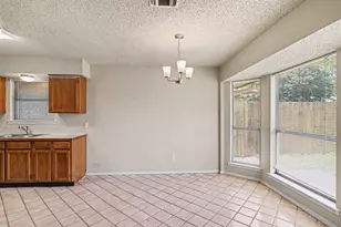 2608 Green Ridge St, Fort Worth, TX 76133 - Photo 9