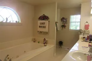 404 Co Rd 260, Gainesville, TX 76240 - Photo 37