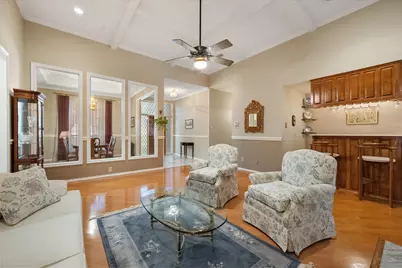 2105 Sleepy Hollow Drive, Arlington, TX 76006 - Photo 5
