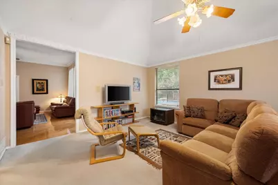 2105 Sleepy Hollow Drive, Arlington, TX 76006 - Photo 13