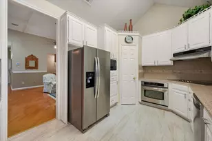 2105 Sleepy Hollow Dr, Arlington, TX 76006 - Photo 21