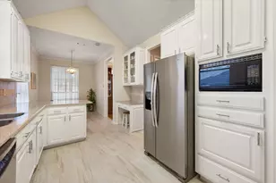 2105 Sleepy Hollow Dr, Arlington, TX 76006 - Photo 19