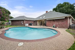 2105 Sleepy Hollow Dr, Arlington, TX 76006 - Photo 37