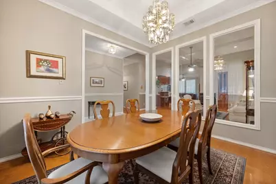 2105 Sleepy Hollow Drive, Arlington, TX 76006 - Photo 3