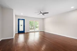 9795 Twin Creek Cir, Dallas, TX 75228 - Photo 9