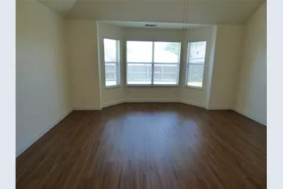 3904 Valez Drive, Carrollton, TX 75007 - Photo 17