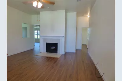 3904 Valez Drive, Carrollton, TX 75007 - Photo 9