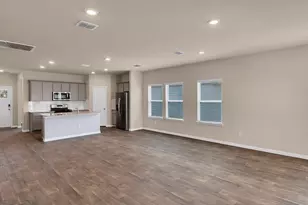 3681 Zenith Dr, Grand Prairie, TX 75052 - Photo 5