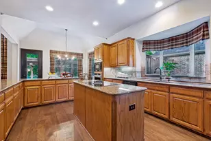 2505 Valley Glen Ct, Carrollton, TX 75010 - Photo 25