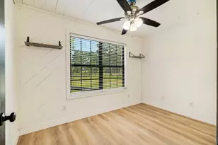 13944 Farm Rd 195, Bagwell, TX 75412 - Photo 17