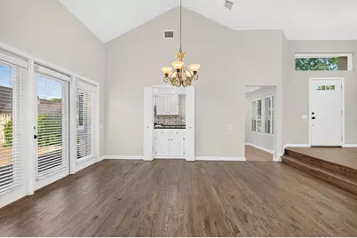 5806 Smoke Glass Trail, Dallas, TX 75252 - Photo 13