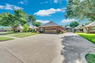 1624 Ross Dr, Midlothian, TX 76065 - Photo 11