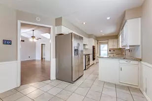 7739 La Manga Dr, Dallas, TX 75248 - Photo 11
