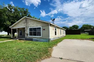 1003 Garcia St, McKinney, TX 75069 - Photo 3