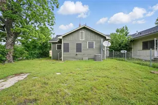 906 E Houston St, Sherman, TX 75092 - Photo 25