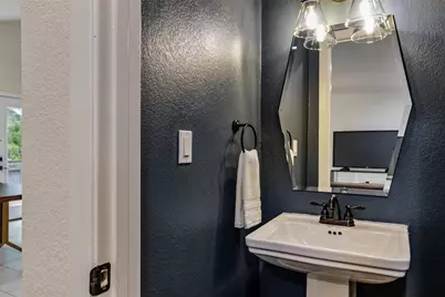 2107 Elmwood Boulevard, Dallas, TX 75224 - Photo 23