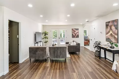 2107 Elmwood Boulevard, Dallas, TX 75224 - Photo 13