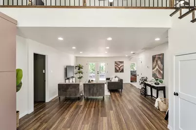 2107 Elmwood Boulevard, Dallas, TX 75224 - Photo 7