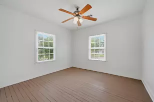1105 W Hull St, Denison, TX 75020 - Photo 7