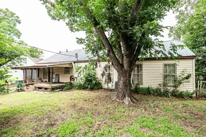 706 E Highway 82, Nocona, TX 76255 - Photo 9