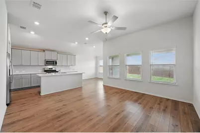 837 Amberwood Court, Fort Worth, TX 76052 - Photo 7