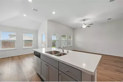 837 Amberwood Court, Fort Worth, TX 76052 - Photo 15