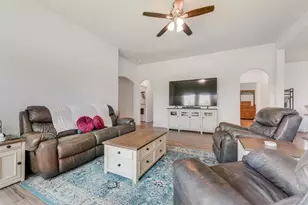 721 Clark Dr, Ferris, TX 75125 - Photo 11