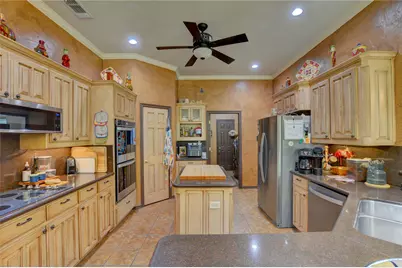 239 Palomino Court, Cresson, TX 76035 - Photo 9
