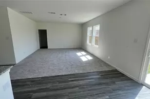 10320 Holy Cross Ln, Fort Worth, TX 76036 - Photo 3