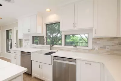 3505 Estates Drive, Dalworthington Gardens, TX 76016 - Photo 15
