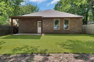 1112 Trinity St, Cleburne, TX 76031 - Photo 7