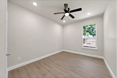 1112 Trinity Street, Cleburne, TX 76031 - Photo 17