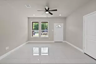 1112 Trinity St, Cleburne, TX 76031 - Photo 31
