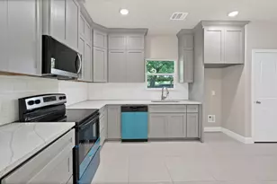 1112 Trinity St, Cleburne, TX 76031 - Photo 25