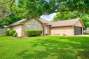 57 Helena Dr, Powderly, TX 75473 - Photo 17