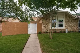 412 Pogue St, Cedar Hill, TX 75104 - Photo 1