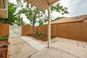 412 Pogue St, Cedar Hill, TX 75104 - Photo 3