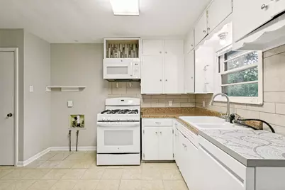 813 Westway Street, Denton, TX 76201 - Photo 9