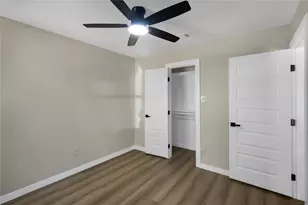 908 Red Oak St, Azle, TX 76020 - Photo 25