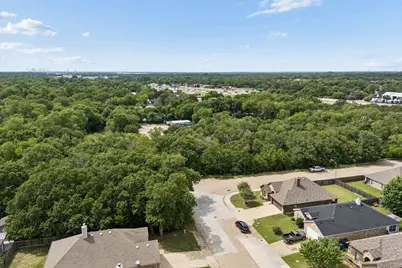 13405 Baldcypress Drive, Dallas, TX 75253 - Photo 3