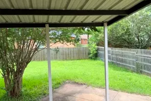 1402 Hillcrest Dr, Sherman, TX 75092 - Photo 7