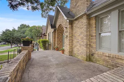 3913 W 4th Street, Fort Worth, TX 76107 - Photo 5