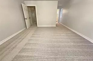 6804 Savannah Ln, Fort Worth, TX 76132 - Photo 13
