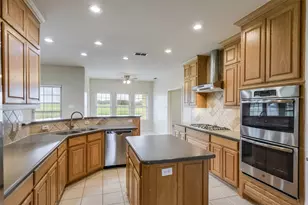 1066 W Rd, Waxahachie, TX 75165 - Photo 9