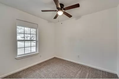 2110 Aggie Drive, Grand Prairie, TX 75051 - Photo 21