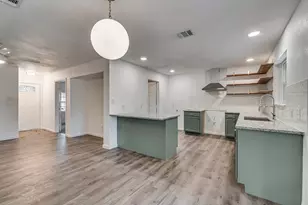 2110 Aggie Dr, Grand Prairie, TX 75051 - Photo 15