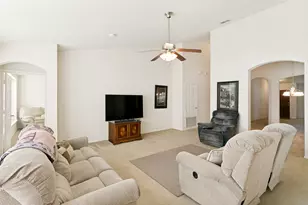 5839 Twilight Dr, Grand Prairie, TX 75052 - Photo 7